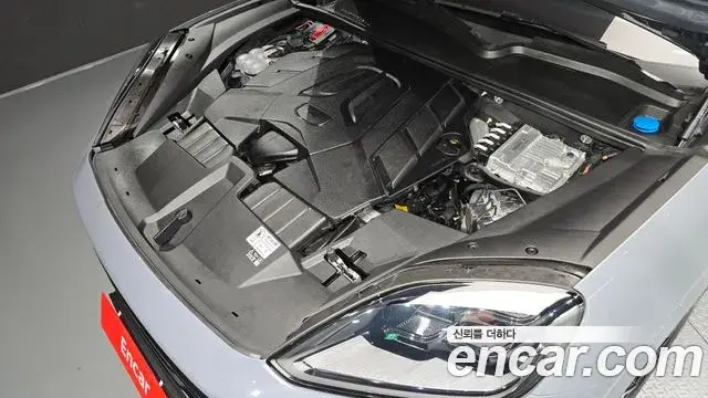 Porsche Cayenne 2024 — ფოტო 21/38
