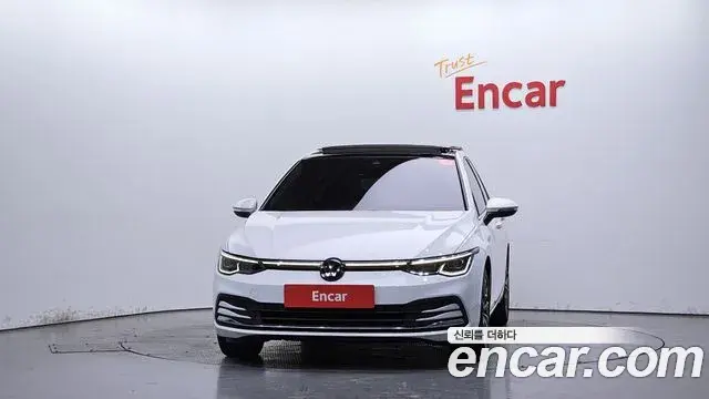Volkswagen Golf 2023 — ფოტო 13/30