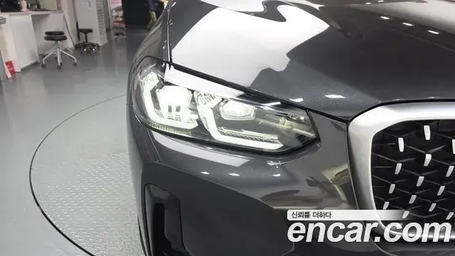 BMW X4 2023 — ფოტო 10/31