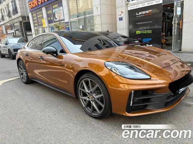 Porsche Panamera 2025 — Photo 2/12