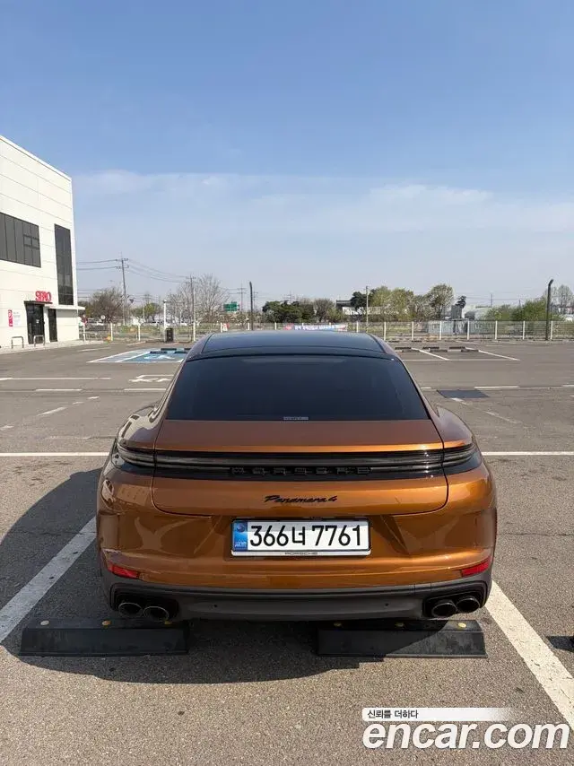Porsche Panamera 2025 — Photo 4/12