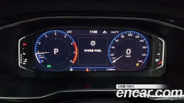 Volkswagen Jetta 2021 — ფოტო 19/32