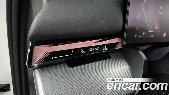 BMW 5 Series 2024 — Photo 10/36