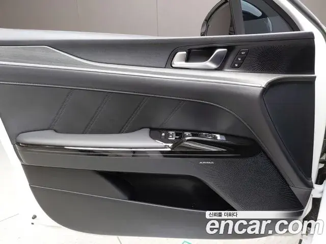 Kia K5 2023 — Şəkil 2/35