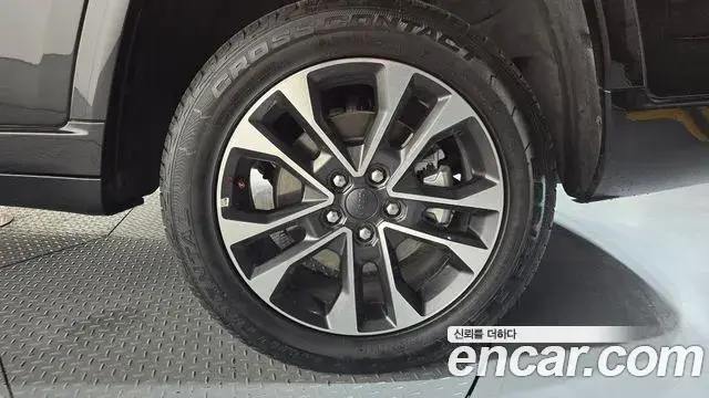 Jeep Grand Cherokee 2022 — Photo 18/39