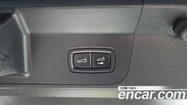 Porsche Panamera 2019 — Photo 15/31