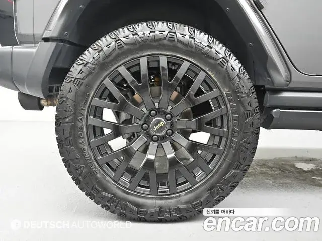 Jeep Wrangler 2021 — Фото 4/20