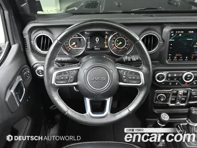 Jeep Wrangler 2021 — Фото 13/20