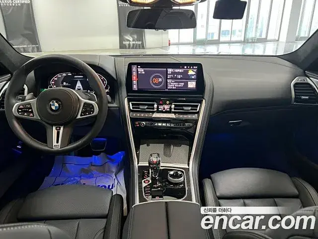 BMW 8 Series 2025 — Photo 6/20