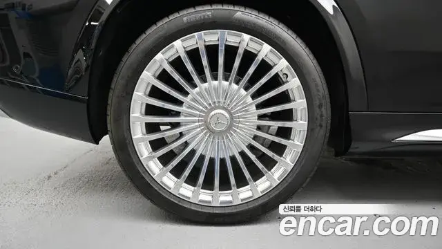 Mercedes-Benz GLS-Class 2025 — ფოტო 18/20