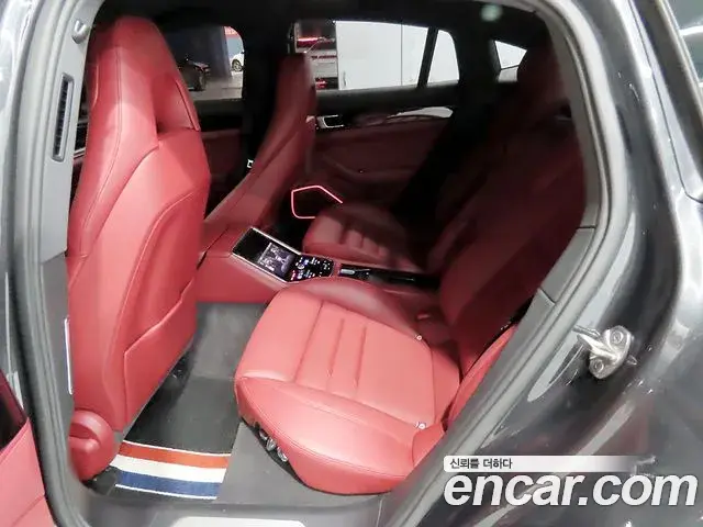 Porsche Panamera 2021 — ფოტო 9/19