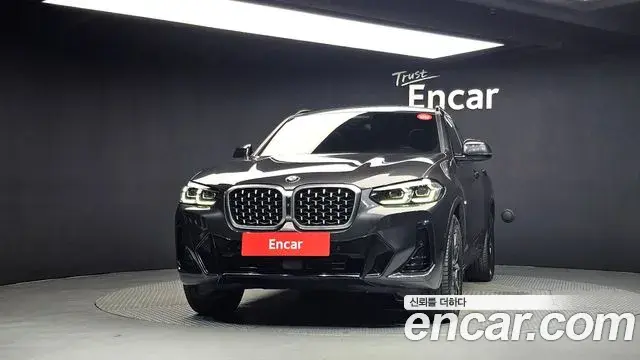 BMW X4 2023 — Photo 21/32