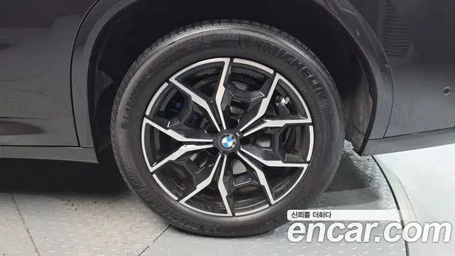 BMW X4 2023 — Photo 5/32