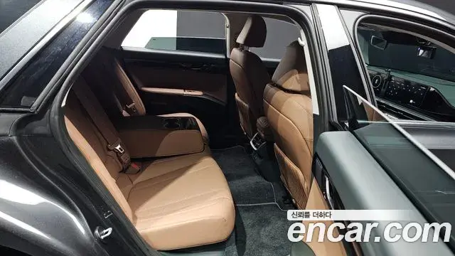 Hyundai Grandeur Hybrid 2026 — Şəkil 15/20