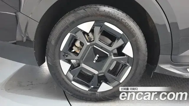 Kia Carnival 2024 — Şəkil 41/41
