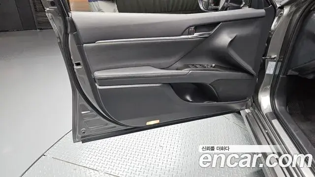 Toyota Camry 2024 — Photo 26/31