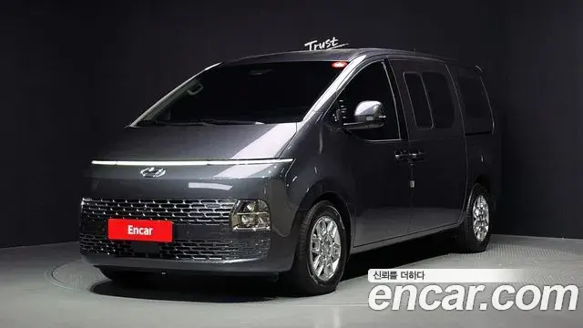 Hyundai Staria 2022 — Фото 1/20