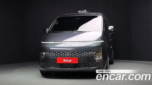 Hyundai Staria 2022 — Фото 3/20