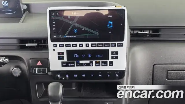 Hyundai Staria 2022 — Фото 14/20