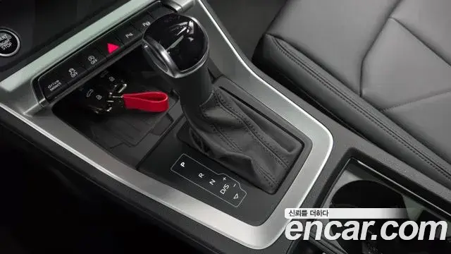 Audi Q3 2025 — Photo 10/33