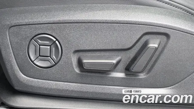 Audi Q3 2025 — Photo 13/33