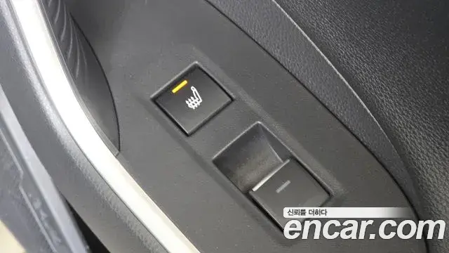Toyota RAV4 2024 — Фото 17/20