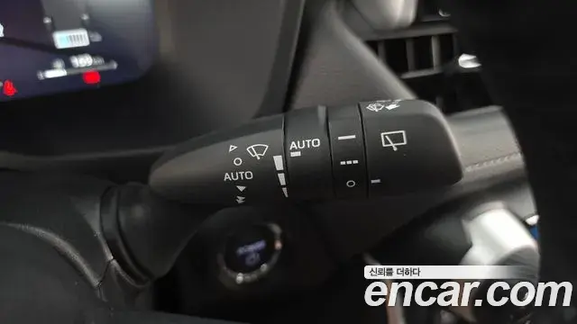 Toyota RAV4 2024 — Photo 17/33