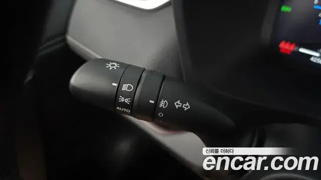 Toyota RAV4 2024 — Photo 8/33