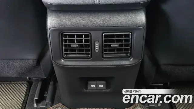 Toyota RAV4 2024 — Photo 30/33