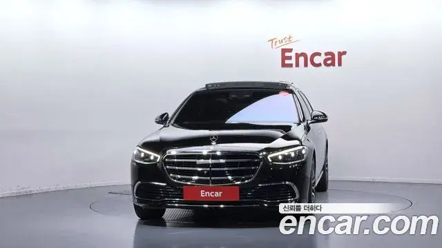Mercedes-Benz S-Class 2023 — ფოტო 25/31