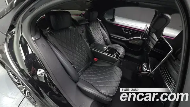 Mercedes-Benz S-Class 2023 — ფოტო 24/31