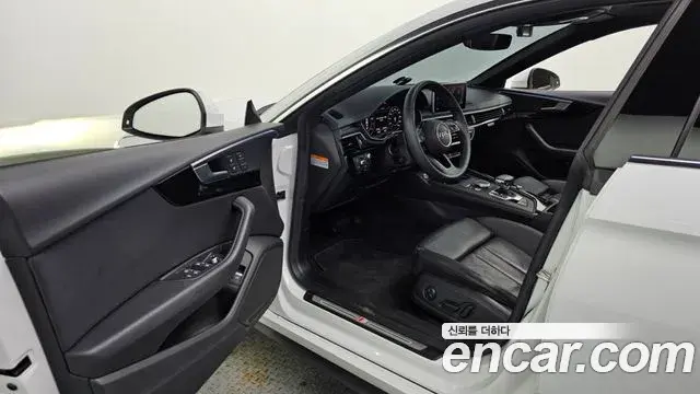 Audi A5 2019 — ფოტო 8/32
