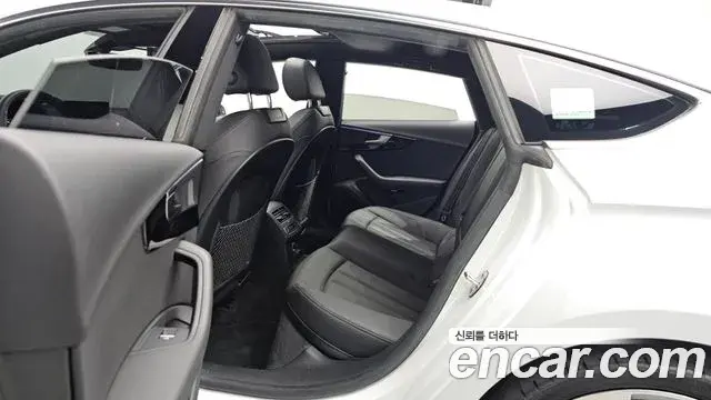 Audi A5 2019 — ფოტო 2/32