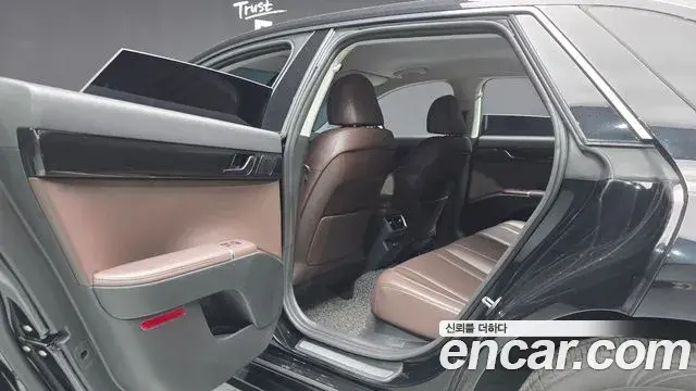Hyundai Grandeur Hybrid 2022 — Photo 20/32