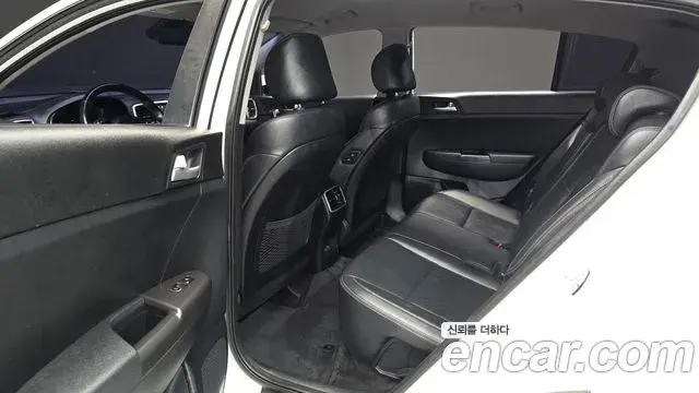 Kia Sportage The Bold 2019 — Фото 10/20