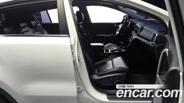 Kia Sportage The Bold 2019 — Şəkil 13/34