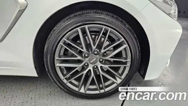 Genesis G70 2018 — Şəkil 23/30