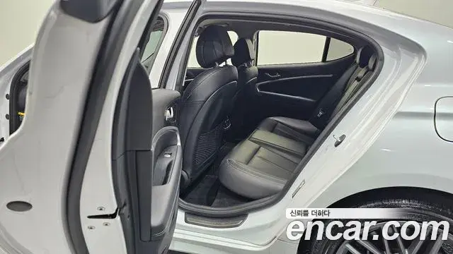 Genesis G70 2018 — Şəkil 8/30