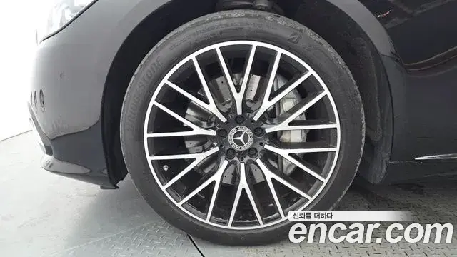 Mercedes-Benz S-Class 2022 — ფოტო 30/33