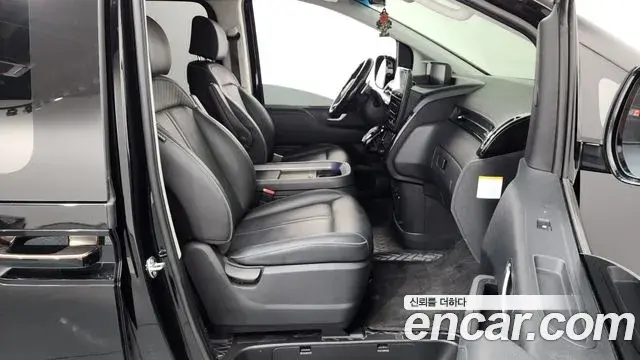Hyundai Staria 2024 — ფოტო 34/34