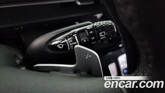 Hyundai Staria 2024 — ფოტო 10/34