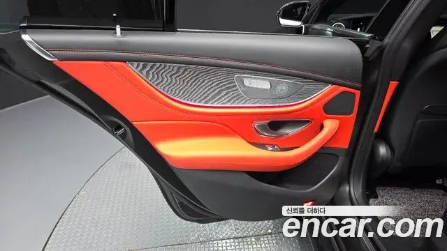 Mercedes-Benz AMG GT 2024 — Photo 28/33