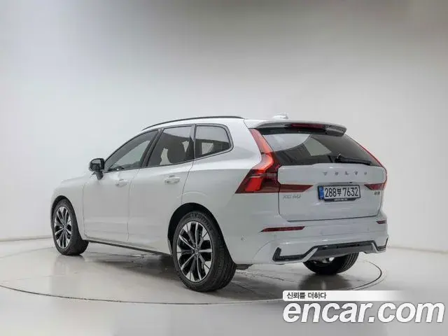 Volvo XC60 2025 — Şəkil 3/19