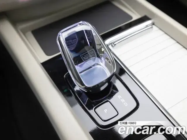 Volvo XC60 2025 — Şəkil 4/19