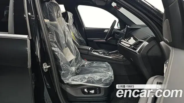 BMW X7 2026 — Photo 9/37