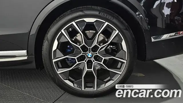BMW X7 2026 — Photo 3/37