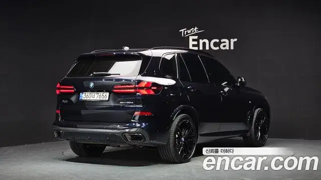 BMW X5 2023 — Фото 2/20