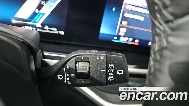 BMW X5 2023 — ფოტო 27/32