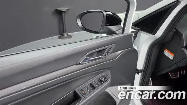 Volkswagen Golf 2023 — Şəkil 1/38