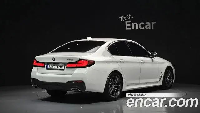 BMW 5 Series 2023 — Фото 1/20